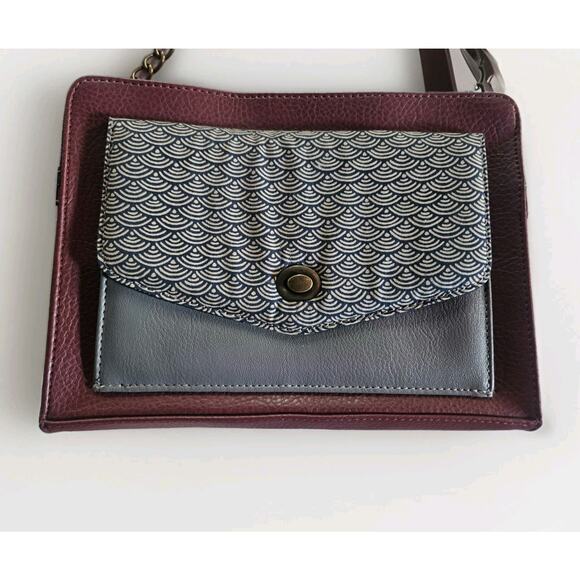 Burgundy BoeJack Design Crossbody Purse w Chain Strap & Pattern - Picture 2 of 10